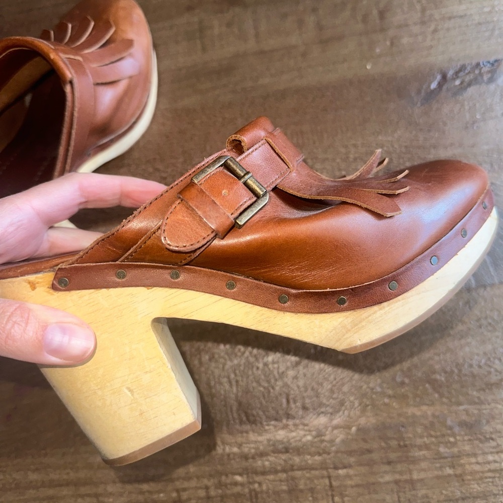 Brown Leather Mules with Chunky Wooden Heel - Picture 6 of 7